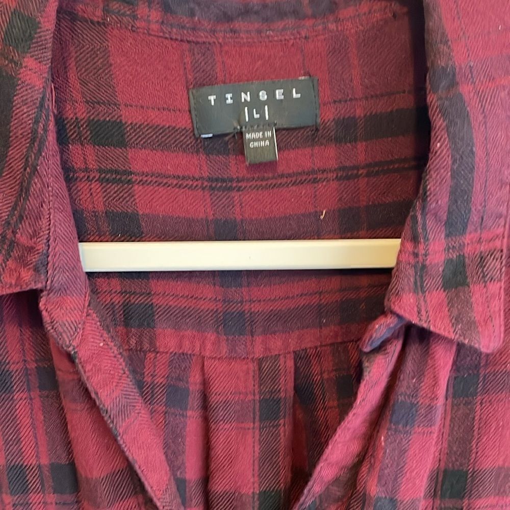 Tinsel stitch fix red & black plaid flannel button up shirt. Size L - Picture 4 of 6